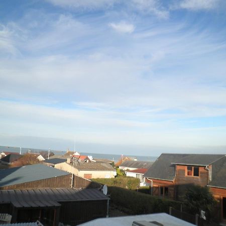 Appartement F1 Mansarde A 100M De La Plage, Proche De Arromanches Et Des Plages Du Debarquement Saint-Come-de-Fresne Exterior photo